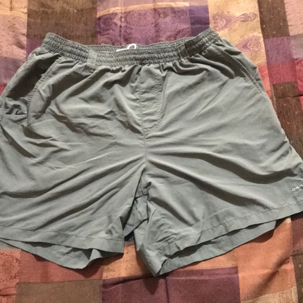 Columbia PFG shorts